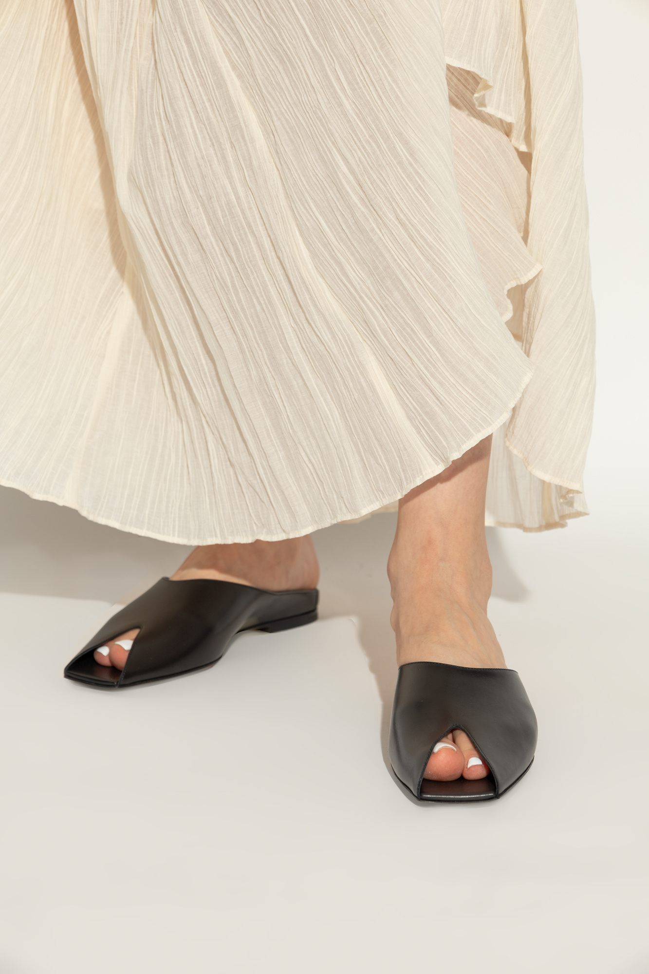 Alaïa Leather slippers | Women's Shoes | Vitkac